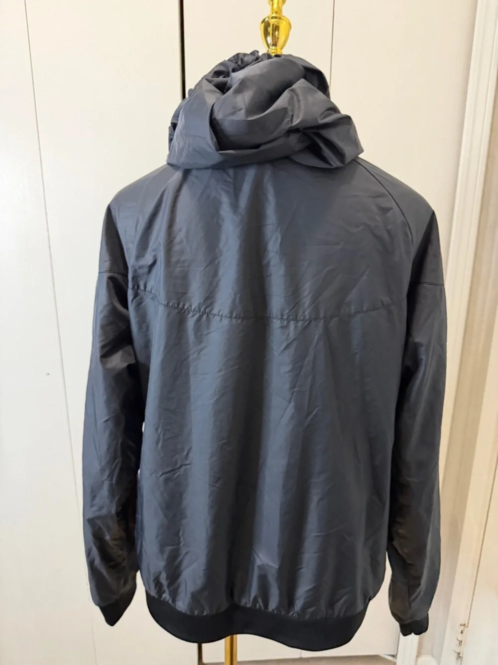 Nike Black Hooded Bomber Jacket with White Logo - Picture 3 of 10